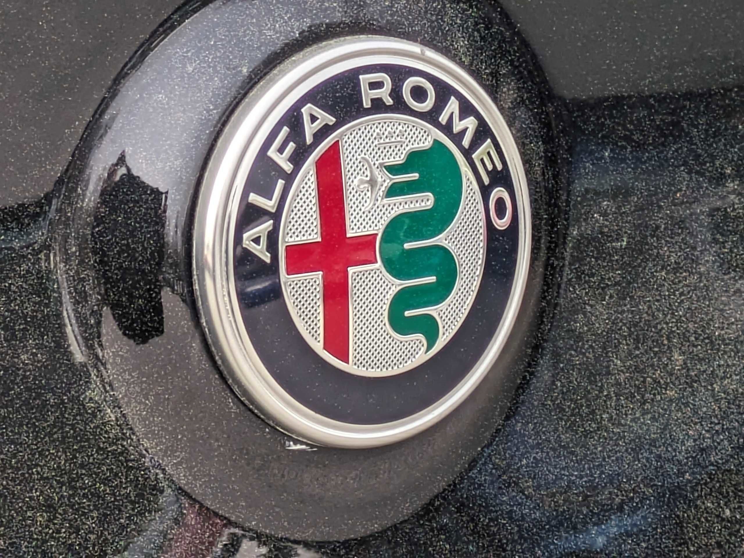 2023 Alfa Romeo Stelvio Estrema